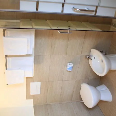 Li Piri Nocleg ze śniadaniem