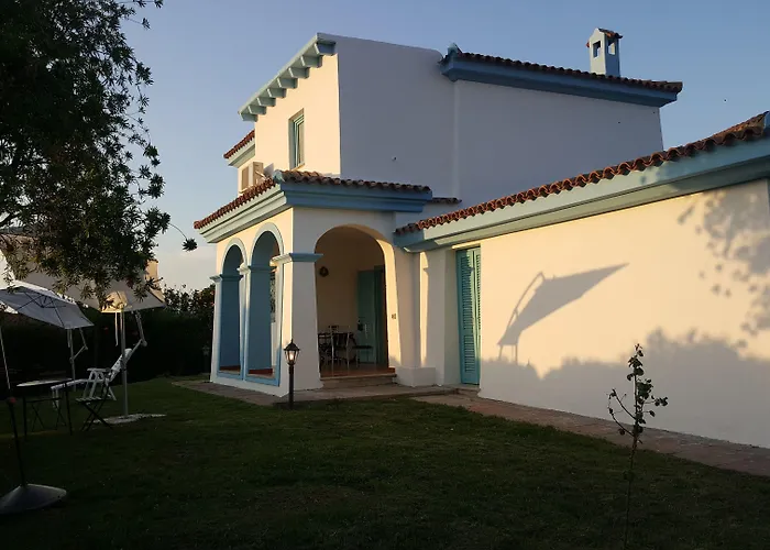 Li Piri Oda ve Kahvaltı 3*